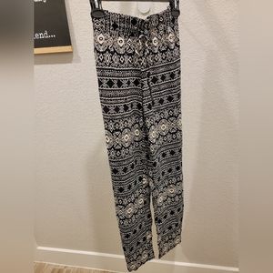 Per Se tribal pants size medium